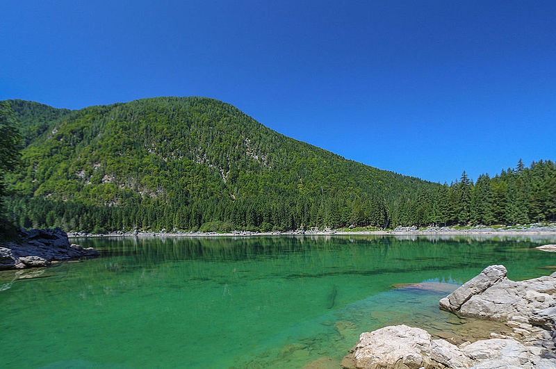 File:2013-08-17 Lago di Fusine superiore -hu- A 4527.jpg