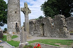 The monastic settlement of Monasterboice lies just south of Tinure