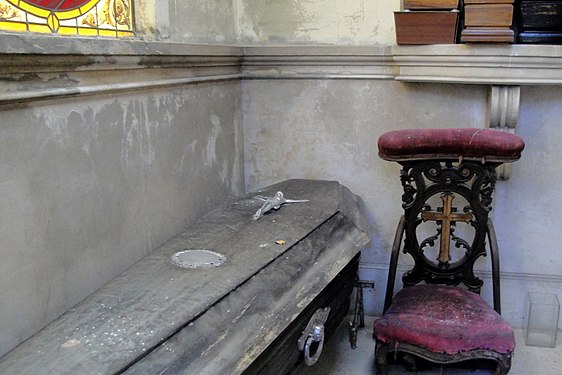 A grave apparently abandoned in the Recoleta cemetery in Buenos Aires.