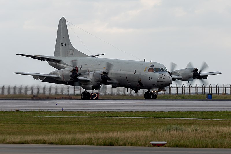 File:20181208 JMSDF Lockheed P-3 Orion landing Naha Air Show 2018-8.jpg