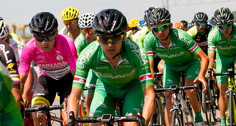 File:5 Etapa-Vuelta a Colombia 2018-Ciclista en el Peloton 2.jpg