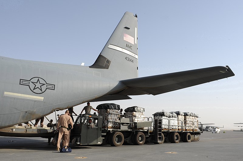 File:Airlift Moves Mountains for Afghanistan Surge DVIDS314360.jpg