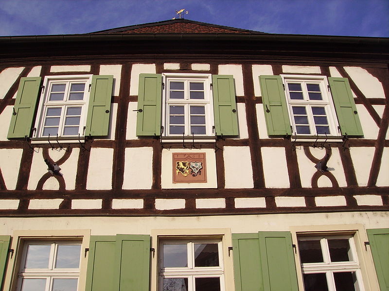 File:Altes Rathaus Mutterstadt 2.jpg