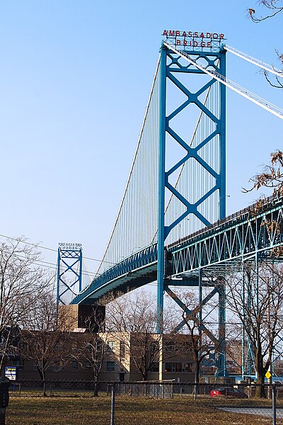 File:Ambassador Bridge, Windsor.jpg