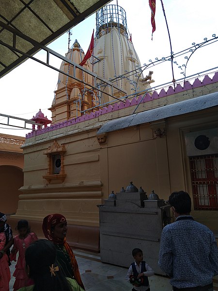 File:Ambika Mataji Temple (Nana Ambaji) at Khedbrahma.jpg