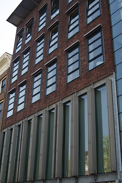 File:Anne Frank house (5764484328).jpg