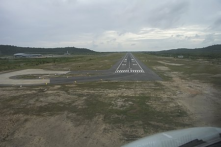 Tập_tin:Approaching_Phu_Quoc_International_Airport.jpeg