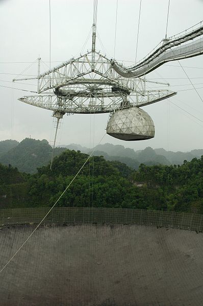 File:Arecibo Radiotelescope Detail.JPG