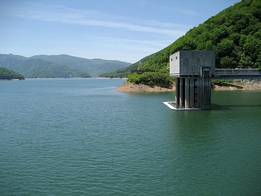 有峰第一発電所取水塔