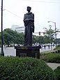 Bronze à son effigie érigée en 1981 sur un socle en granit dans un terre-plein de l' avenue Jefferson (en), au 145, en face de la Plaza Hart, par les Arméniens de Détroit à la mémoire des « un million cinq-cent-mille victimes des massacres ».