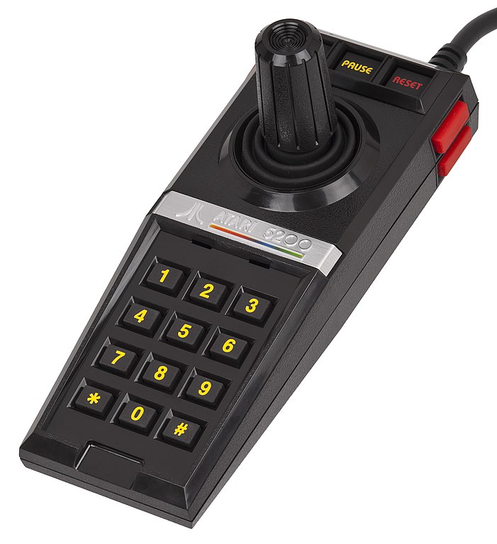 701px-Atari-5200-Controller.jpg