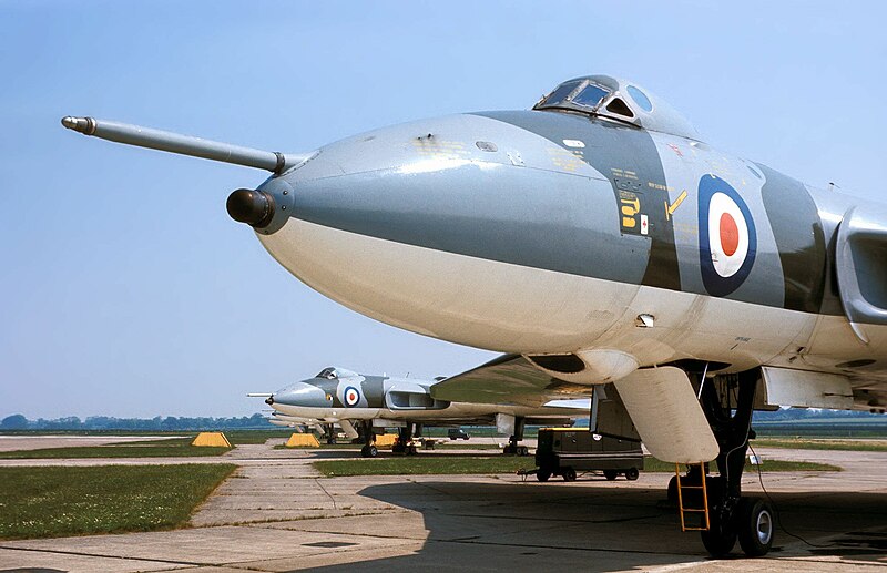 File:Avro Vulcans at RAF Cottesmore 1975.jpg