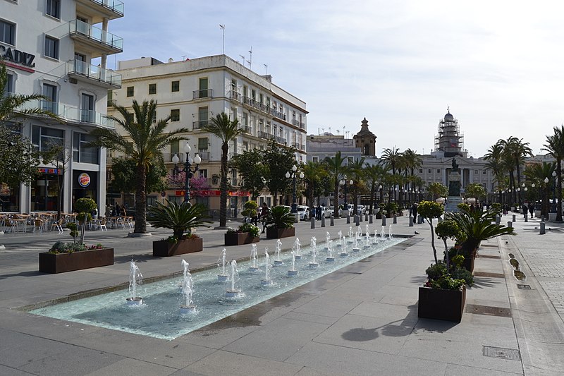 File:Ayuntamiento de Cádiz (33405063600).jpg