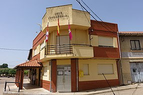 Ayuntamiento de San Adrián del Valle.jpg