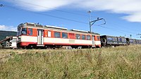 Triebwagen Be 4/4 15 mit Güterwagen Typ Fans-u