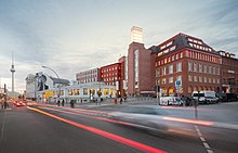 Blick von der Prenzlauer Allee auf die Backfabrik Berlin