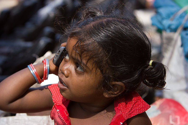 File:Bangalore Baby on Cellphone top November 2011 -23 4.jpg