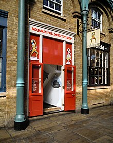 Benjamin Pollock's Toy Shop in Covent Garden Benjamin Pollocks Toy Shop exterior.jpg