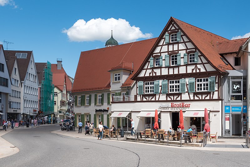 File:Biberach an der Riß, Marktplatz 37 20170630 002.jpg