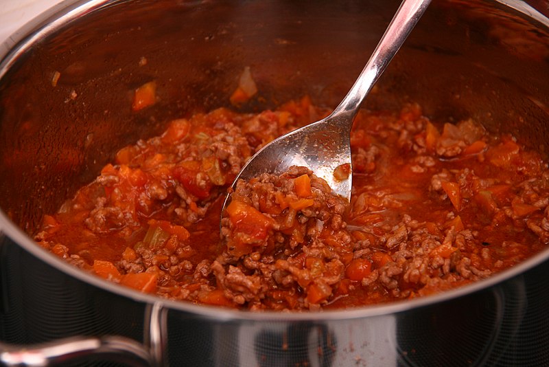 File:Bolognese pot.jpg