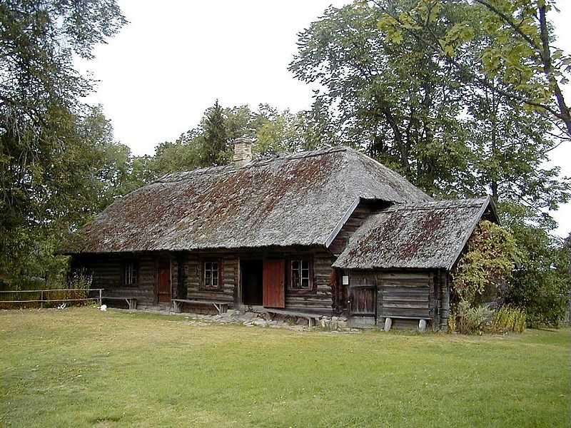 File:Braki - R. Blaumaņa muzejs 1999-08-16.jpg