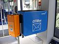 Innen angebrachter Briefkasten der privaten Citipost in einem Bremer Straßenbahnwagen