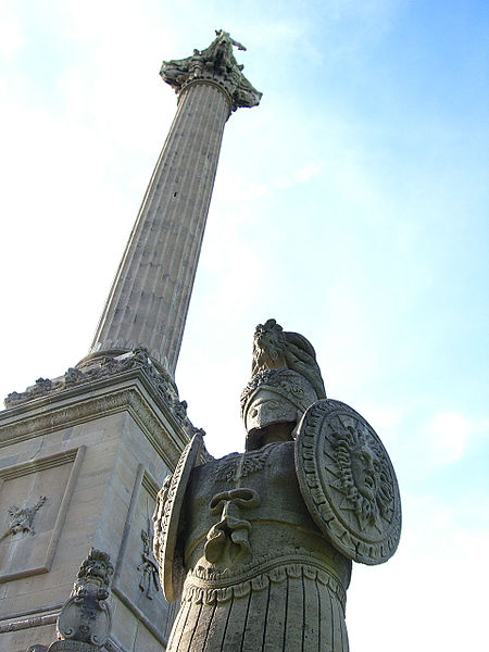 File:Brock's Monument in 2010, Queenston, Ontario.jpg