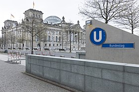 Illustrasjonsbilde av Bundestag-seksjonen (Berlin underground)