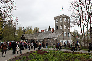 <span class="mw-page-title-main">Burbiškis Manor (Radviliškis)</span> Residential manor in Radviliškis, Lithuania