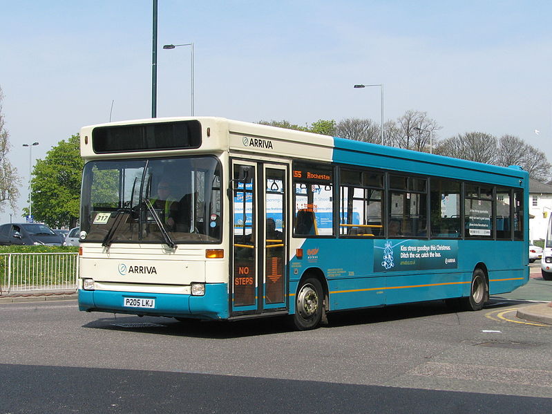 File:Bus img 8240 (16173623976).jpg