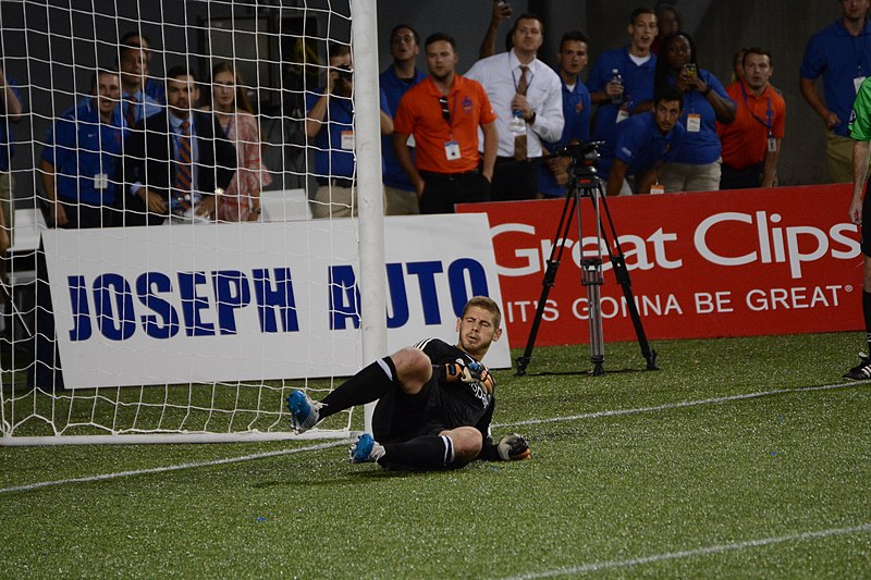 File:CINvCHI 2017-06-28 - Matt Lampson allows Harrison Delbridge's PK (40302391515).jpg