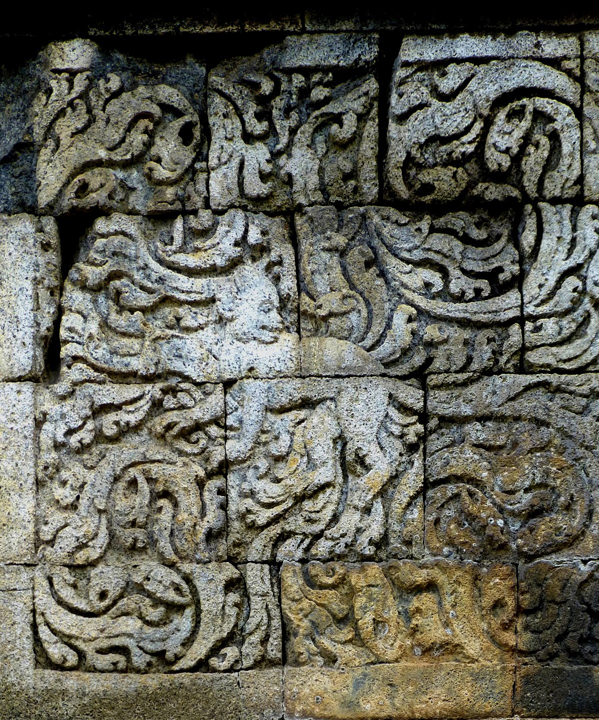 File:Candi Mendut - Reliefs - 078 Patterned Relief ...
