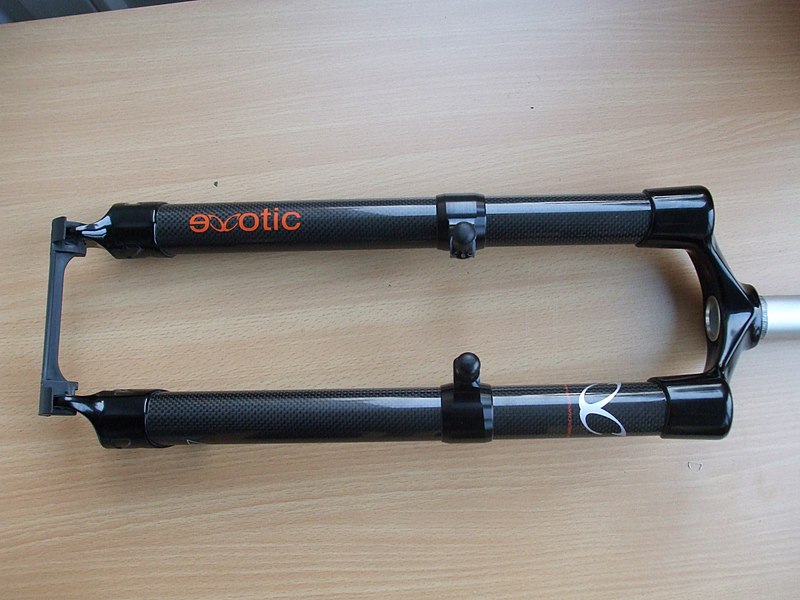 File:Carbon bike fork.jpg