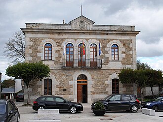 Casa do Concello de Outeiro de Rei.JPG