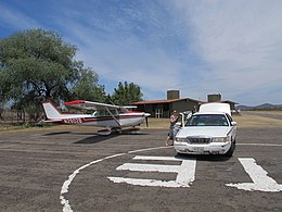 Cessna 172M stationné à MM79 El Fuerte, Sinaloa, Mexique.jpg