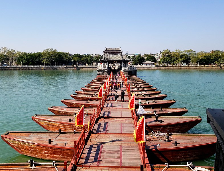 File:Chaozhou Guangji Bridge 20191211 2.jpg