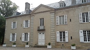 Chateau-de-leymarie-facade-est.jpg
