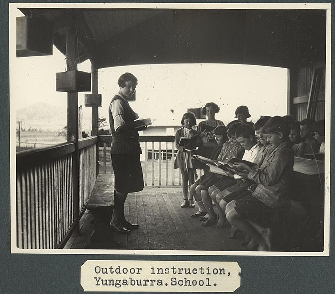 File:Classes on the verandah at Yungaburra State School, ca. 1928 (8740198254).jpg