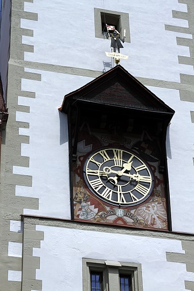 File:Clock - Altes Rathaus - Würzburg - Germany 2017.jpg