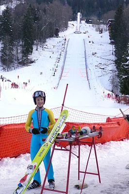 Colin Mattel frente al salto de esquí en 2007