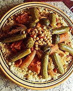 Couscous marocain avec des legumes.jpg