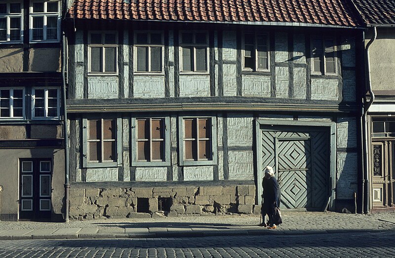 File:DDR 1980-05. Halberstadt (5726429998).jpg