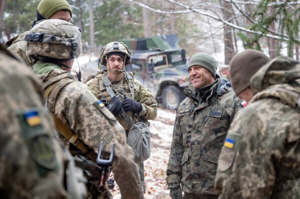 DCG for Interoperability Adam Joks (Poland) visits soldiers of the US and Ukraine, 10 Dec 2021