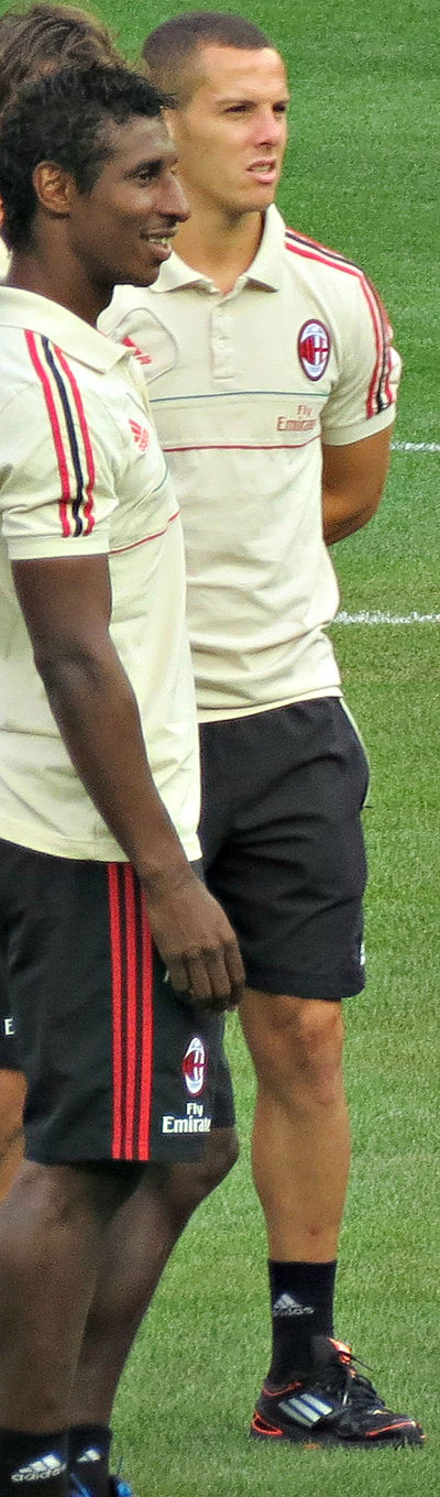 Miniatuur voor Bestand:Djamel Mesbah and Kévin Constant with Milan.jpg