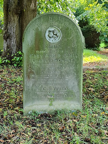 File:Earlham Cemetery 20201007 100652 (50432235131).jpg