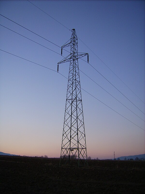 Single-circuit three-phase transmission line