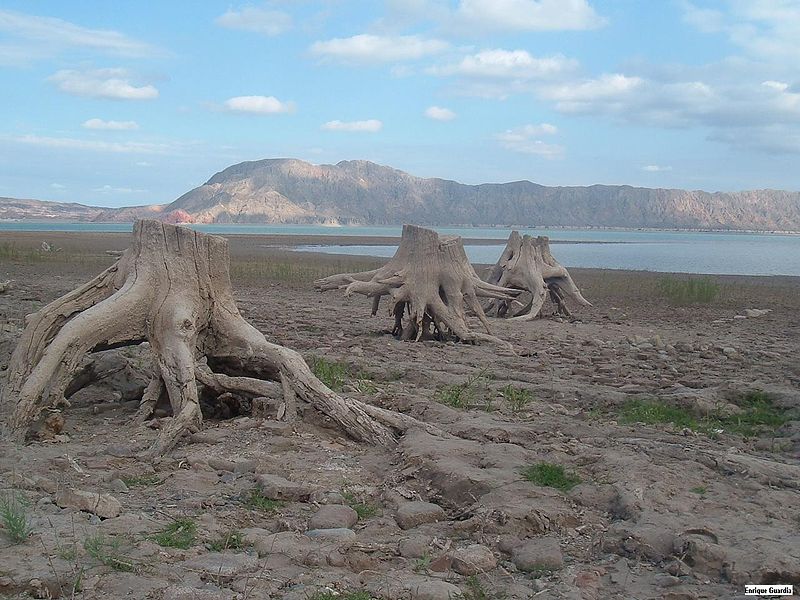 File:Embalse Ullum, provincia de San Juan, Argentina.jpg