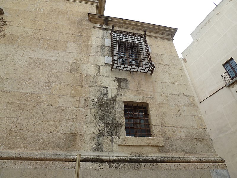 File:Església prioral de Sant Pere (Reus)P1060097.JPG