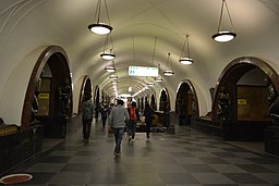 Estación Ploshchad Revolyutsii 05