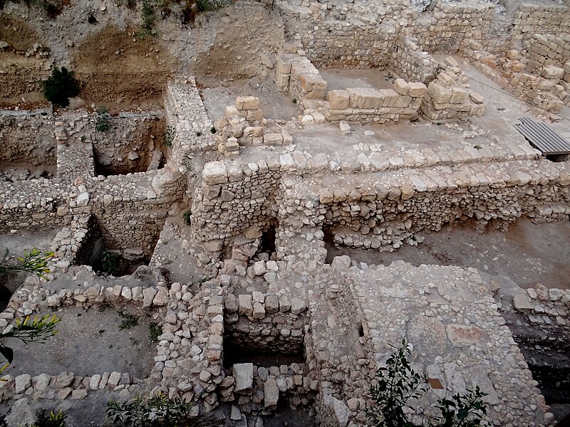 File:Excavation in City of David, Givaty parking lot Jerusalem 12.10 (52).JPG